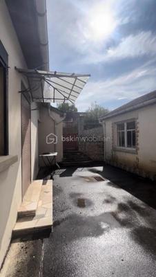 Maison - 96 m² - 4 pièces