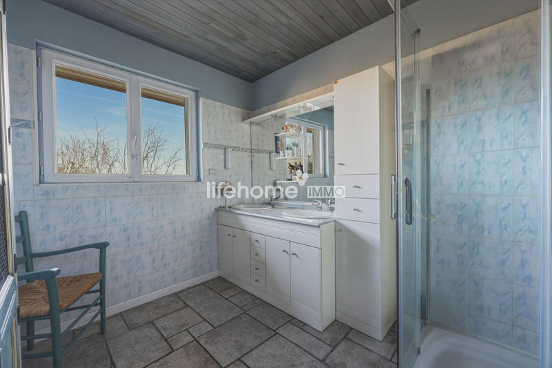 Maison - 164 m² - 8 pièces