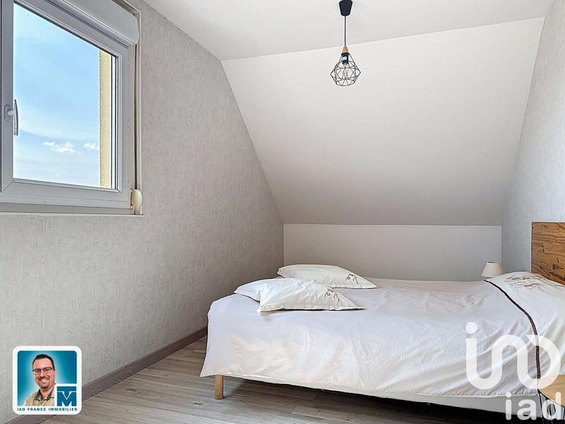 Maison - 143 m² - 8 pièces