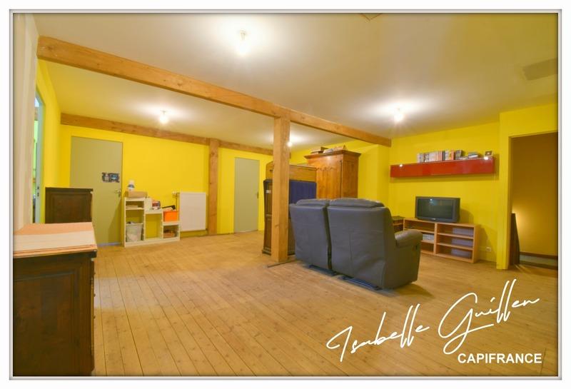 Maison - 262 m² - 7 pièces