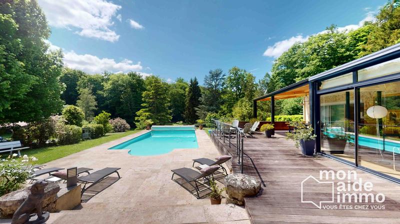 Maison ancienne - 275 m² - 7 pièces