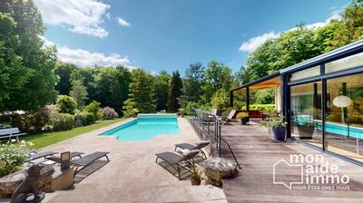 Maison ancienne - 275 m² - 7 pièces