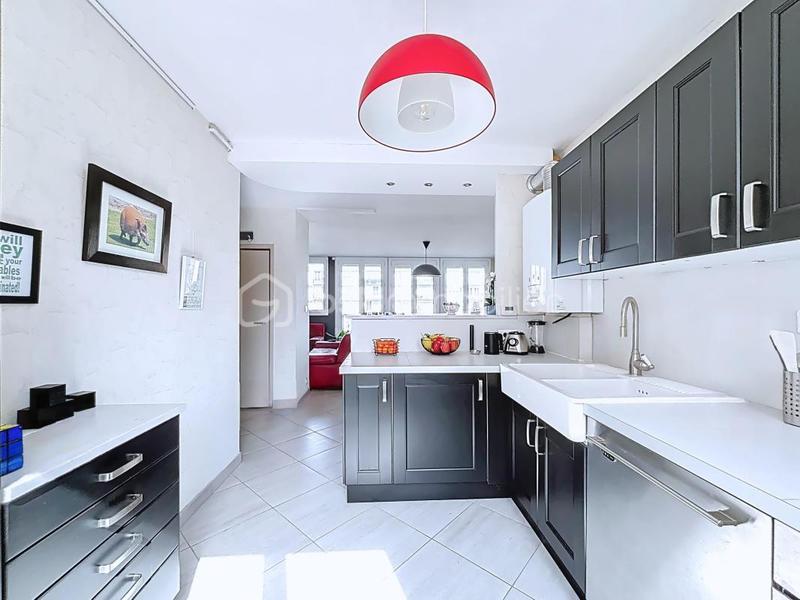 Appartement - 70 m² - 3 pièces