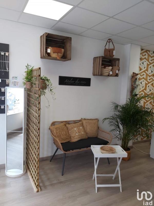 Local commercial - 120 m² - 2 pièces