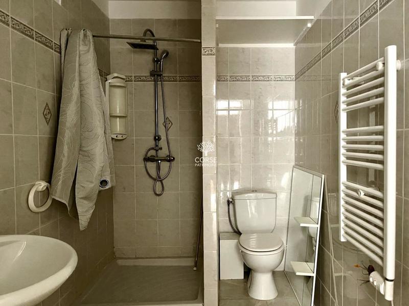 Maison de village - 240 m² - 10 pièces