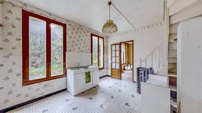 Appartement - 80 m² - 6 pièces