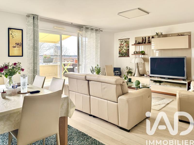 Appartement - 98 m² - 5 pièces