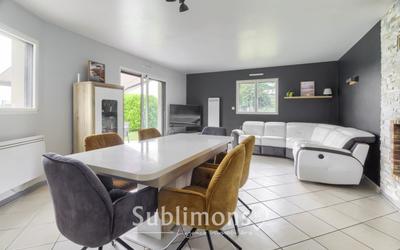 Maison traditionnelle - 145 m² - 7 pièces