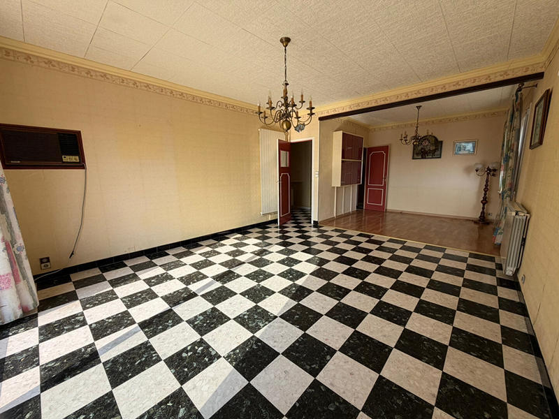 Maison - 195 m² - 7 pièces