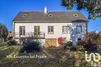 Maison - 106 m² - 6 pièces