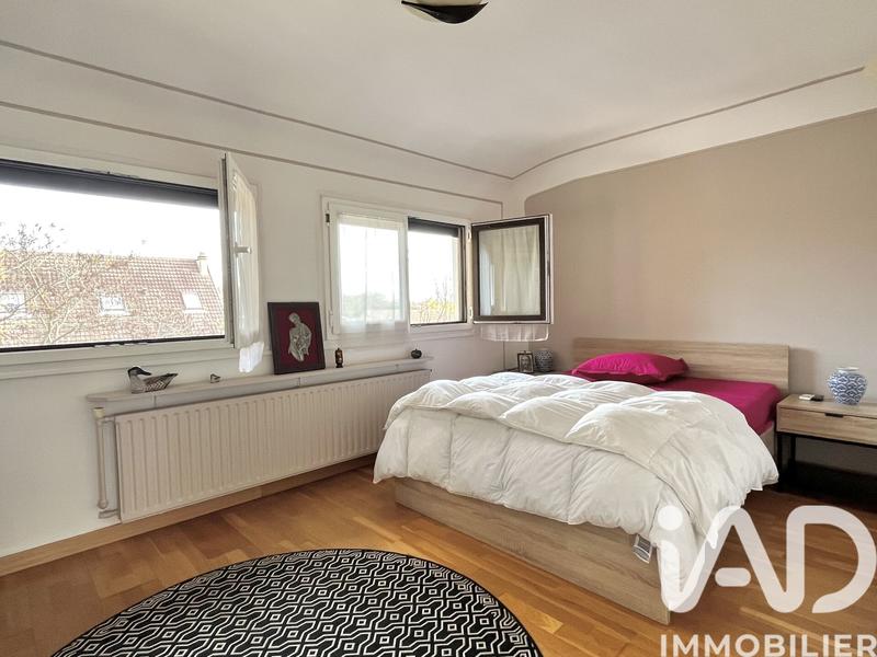 Maison - 190 m² - 6 pièces