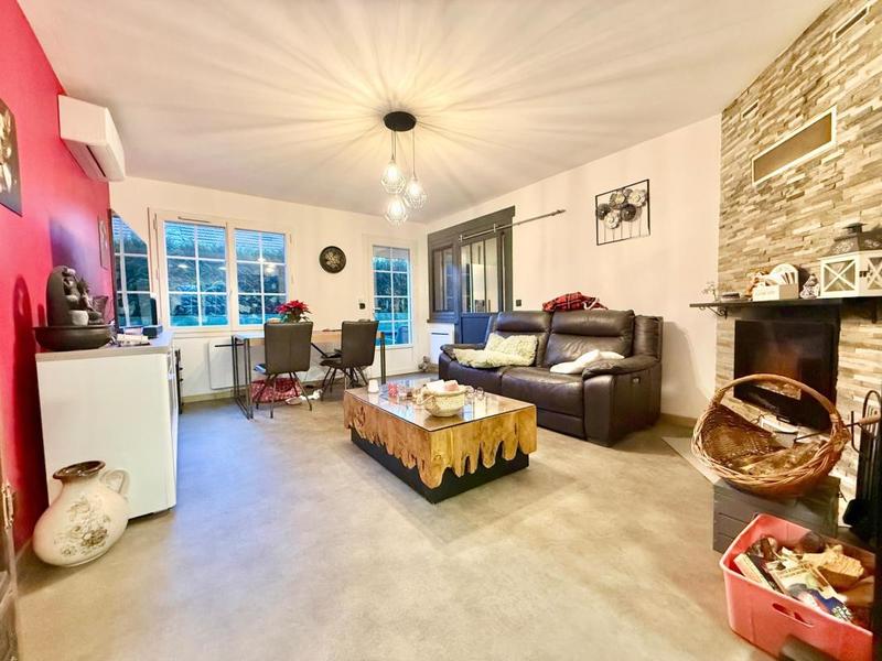 Maison - 97 m² - 5 pièces