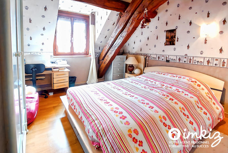 Maison - 360 m² - 15 pièces