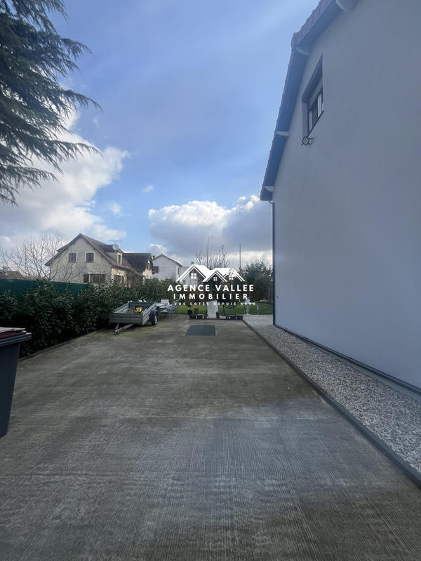 Maison - 100 m² - 5 pièces