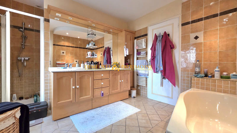 Maison ancienne - 236 m² - 5 pièces