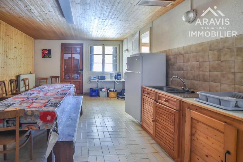 Maison - 398 m² - 13 pièces