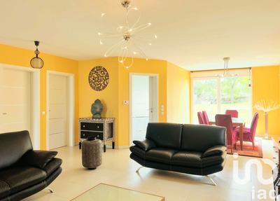 Maison - 180 m² - 8 pièces