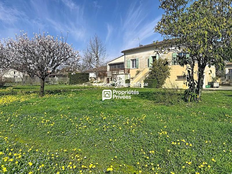 Maison - 140 m² - 7 pièces