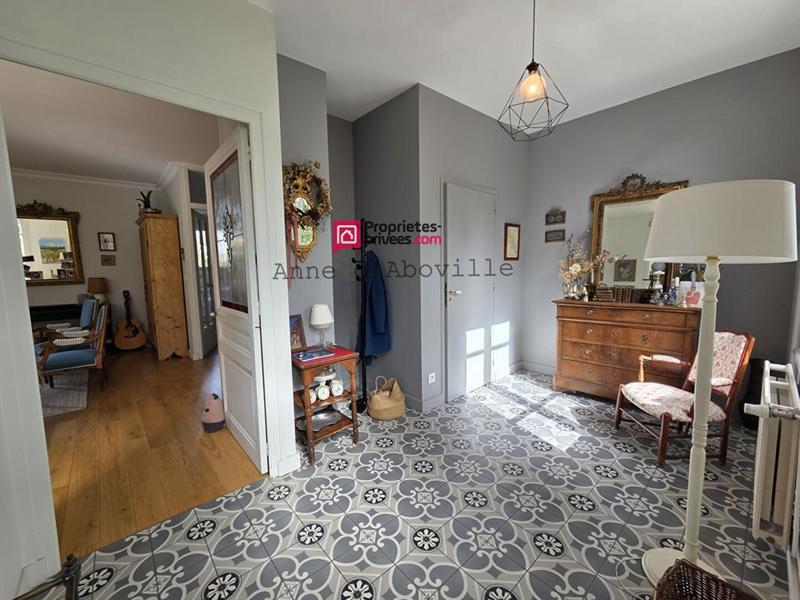 Maison - 169 m² - 8 pièces