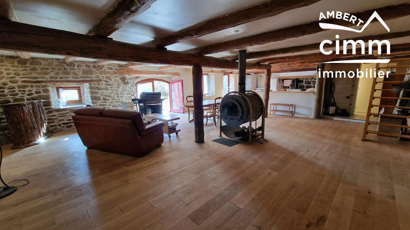 Maison - 225 m² - 8 pièces