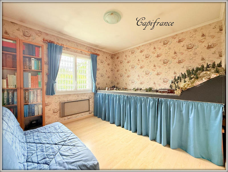 Maison - 95 m² - 5 pièces