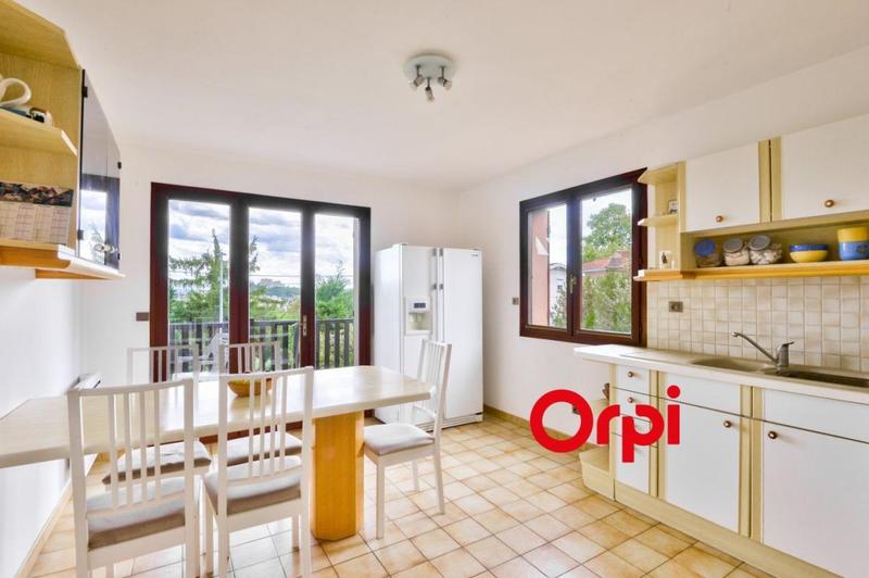 Villa - 237 m² - 5 pièces