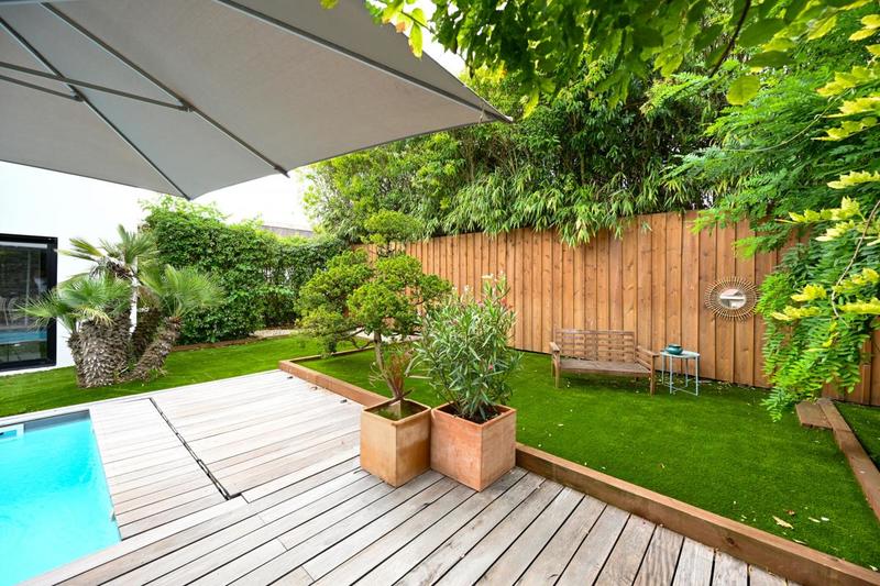 Maison - 270 m² - 7 pièces