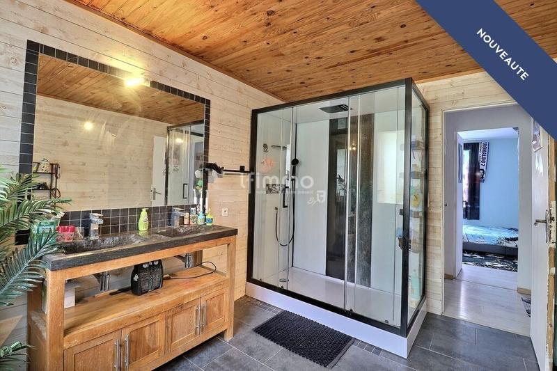 Maison - 101 m² - 5 pièces