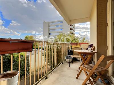 Appartement - 96 m² - 5 pièces