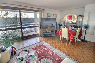 Appartement - 81 m² - 3 pièces