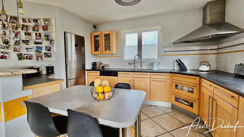 Maison - 215 m² - 6 pièces