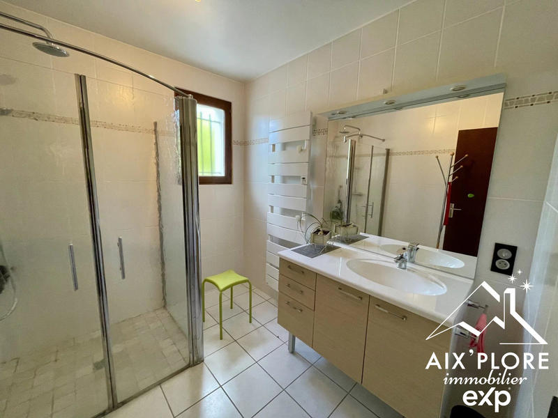 Maison - 149 m² - 8 pièces