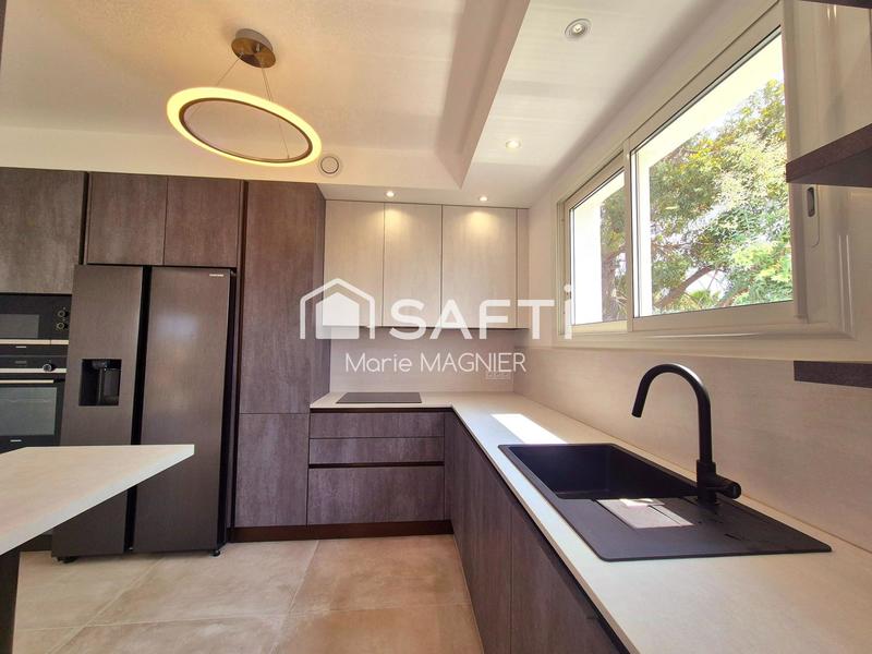 Maison - 266 m² - 7 pièces