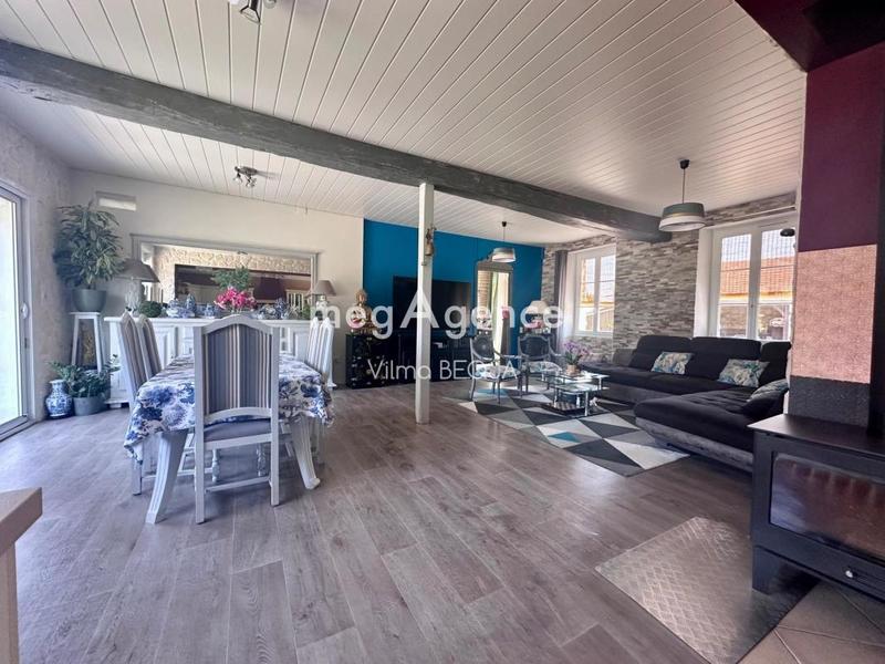 Maison - 179 m² - 7 pièces