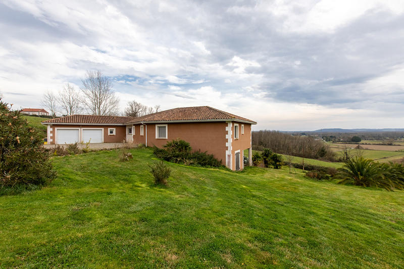 Maison - 172 m² - 5 pièces