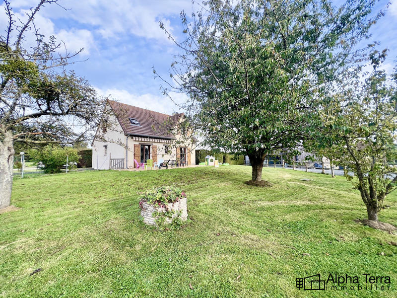 Maison - 95 m² - 5 pièces