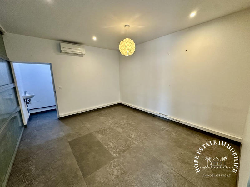 Local d'activités - 755 m²