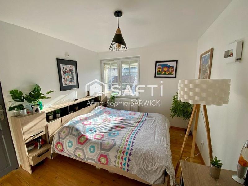 Maison - 90 m² - 5 pièces