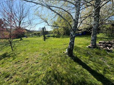 Terrain constructible - 1 800 m²