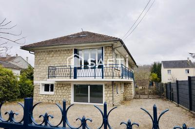 Maison - 205 m² - 10 pièces