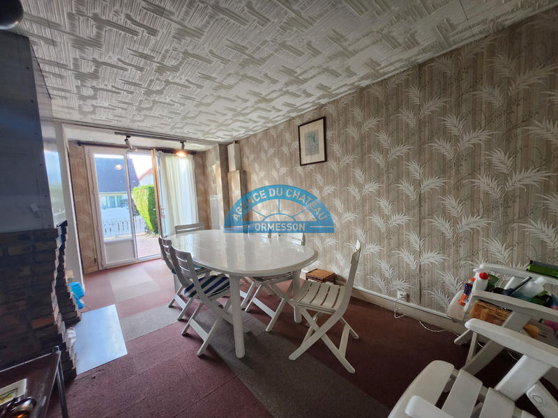 Maison - 90 m² - 5 pièces