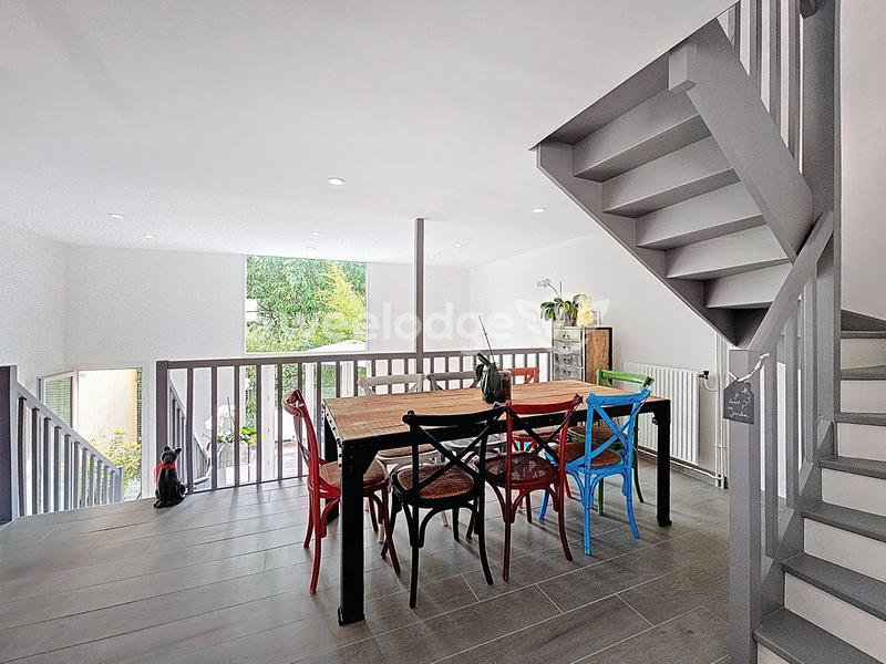 Maison - 95 m² - 5 pièces