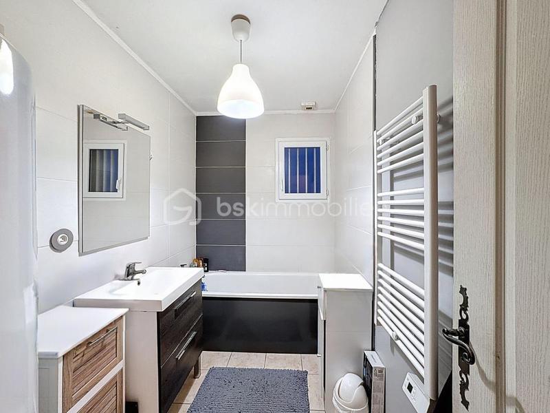 Pavillon - 95 m² - 5 pièces