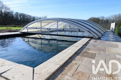 Maison - 213 m² - 7 pièces