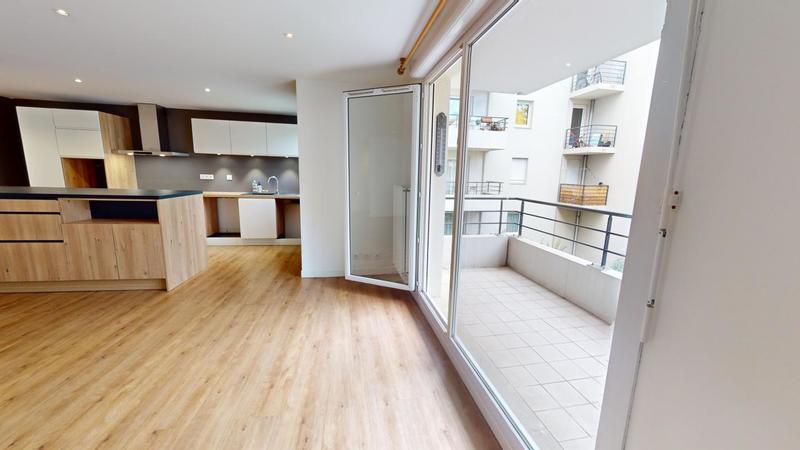 Appartement - 92 m² - 4 pièces