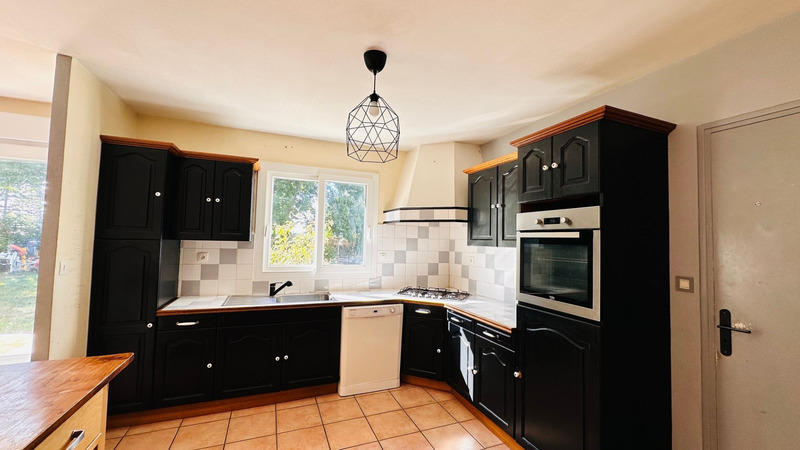 Maison - 153 m² - 8 pièces