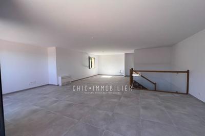 Villa - 95 m² - 4 pièces