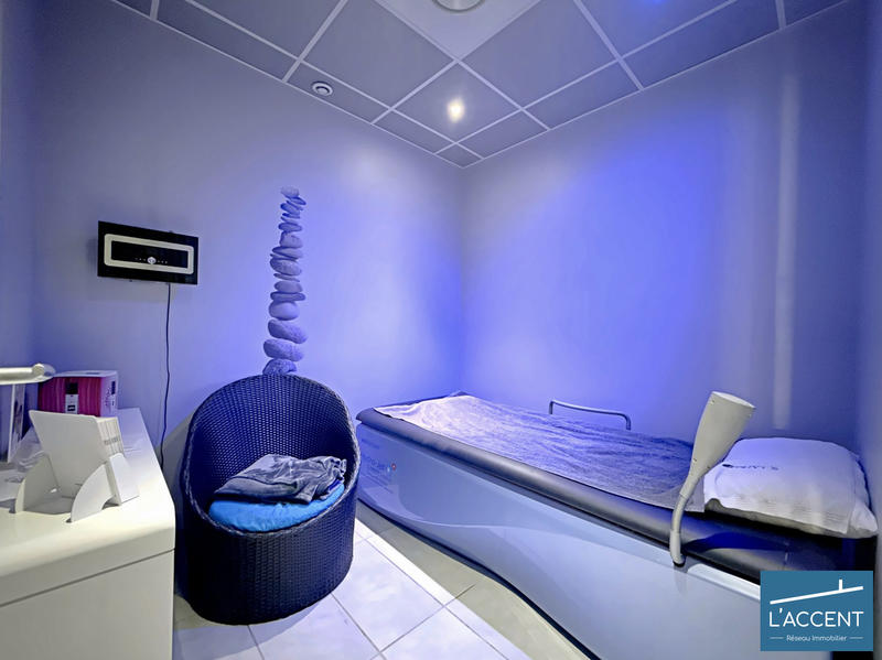 Fonds de commerce - 110 m²