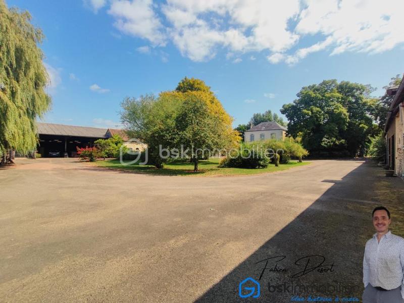 Corps de ferme - 190 m² - 8 pièces