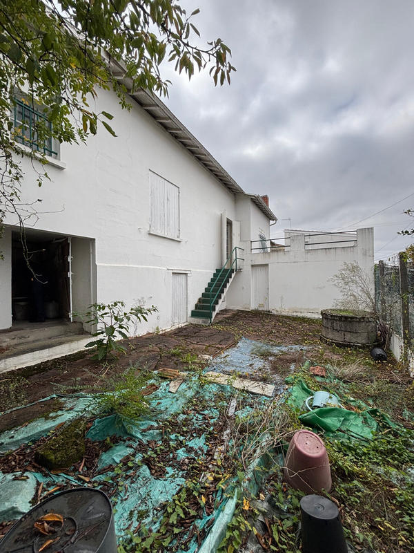 Maison - 140 m² - 7 pièces